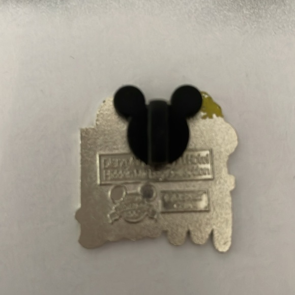Tinkerbell Trading pin - Picture 2 of 2